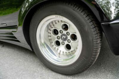  55万5000ドル（邦貨換算約8168万円）で落札されたランボルギーニ「カウンタック 25thアニバーサリー」（C）Courtesy of RM Sotheby's