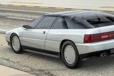 価格応談で現在も販売中のロータス「エトナ」(C)Courtesy of Broad Arrow