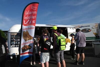 魚のフライも大人気