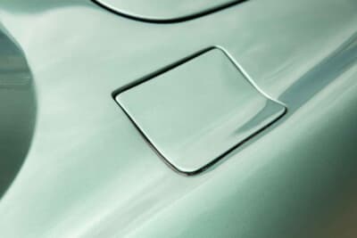 42万1250英ポンド(邦貨換算約8380万円)で落札されたアストンマーティン「DB4 プロトタイプ」(C)Courtesy of RM Sotheby's