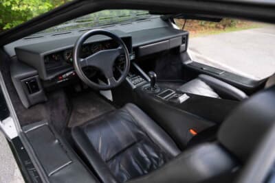  55万5000ドル（邦貨換算約8168万円）で落札されたランボルギーニ「カウンタック 25thアニバーサリー」（C）Courtesy of RM Sotheby's