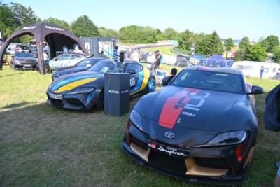 会場にはさまざまなトヨタ車の展示があります