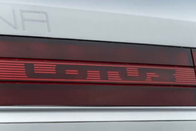 価格応談で現在も販売中のロータス「エトナ」(C)Courtesy of Broad Arrow