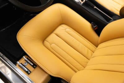 18万4800ドル（邦貨換算約2720万円）で落札されたフェラーリ「400i」（C）Courtesy of RM Sotheby's