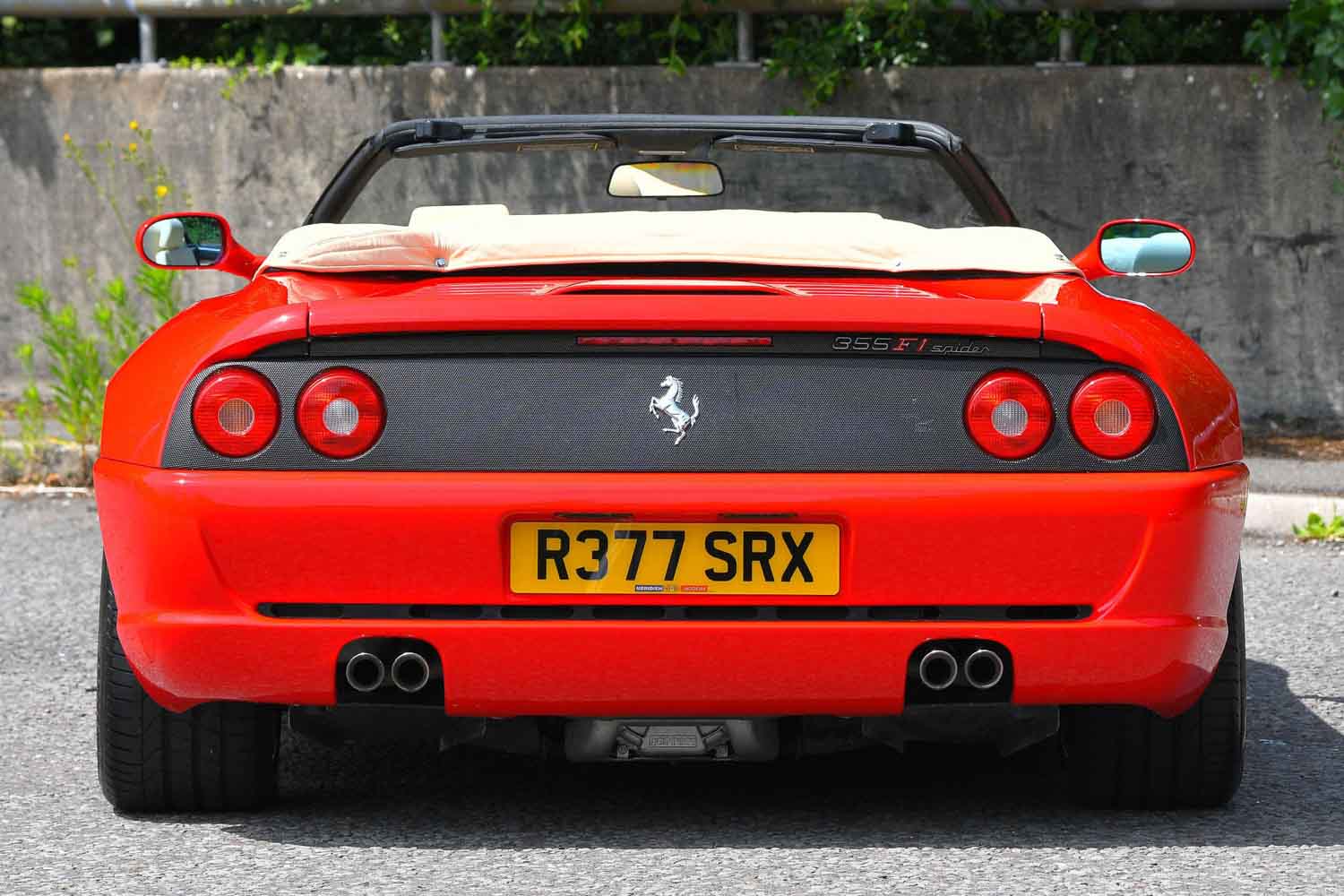 45_AMW_250811_ferrari-f355-