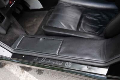  55万5000ドル（邦貨換算約8168万円）で落札されたランボルギーニ「カウンタック 25thアニバーサリー」（C）Courtesy of RM Sotheby's