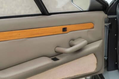 価格応談で現在も販売中のロータス「エトナ」(C)Courtesy of Broad Arrow