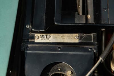 42万1250英ポンド(邦貨換算約8380万円)で落札されたアストンマーティン「DB4 プロトタイプ」(C)Courtesy of RM Sotheby's