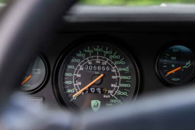  55万5000ドル（邦貨換算約8168万円）で落札されたランボルギーニ「カウンタック 25thアニバーサリー」（C）Courtesy of RM Sotheby's