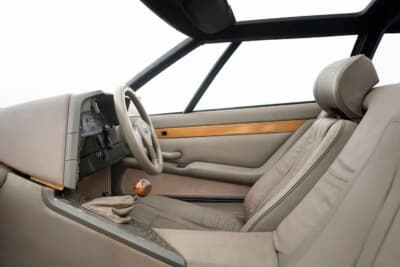 価格応談で現在も販売中のロータス「エトナ」(C)Courtesy of Broad Arrow