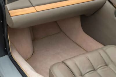 価格応談で現在も販売中のロータス「エトナ」(C)Courtesy of Broad Arrow