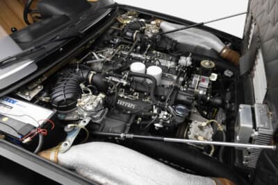 18万4800ドル（邦貨換算約2720万円）で落札されたフェラーリ「400i」（C）Courtesy of RM Sotheby's