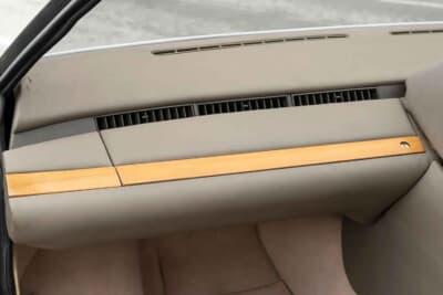 価格応談で現在も販売中のロータス「エトナ」(C)Courtesy of Broad Arrow