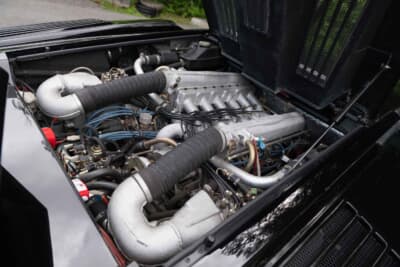  55万5000ドル（邦貨換算約8168万円）で落札されたランボルギーニ「カウンタック 25thアニバーサリー」（C）Courtesy of RM Sotheby's