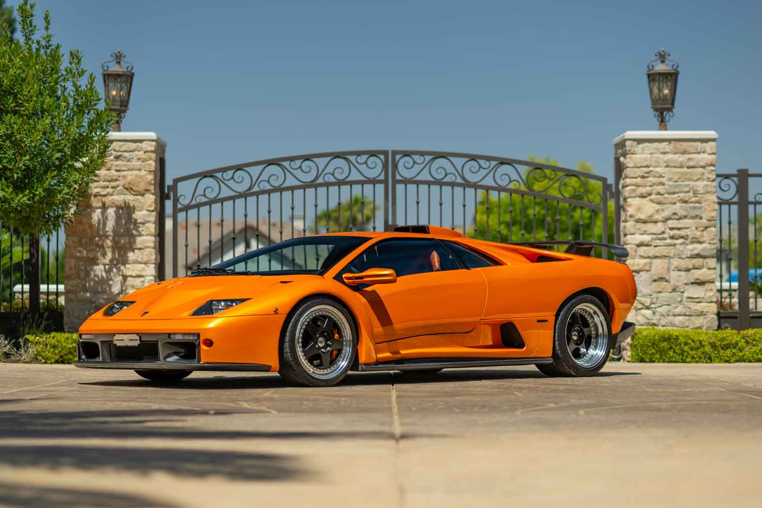 MRコレクション　ランボルギーニディアブロGT-2 1998y　最安値 1/24 '99 ランボルギーニ ディアブロ GTR｜株式会社 青島文化教材社