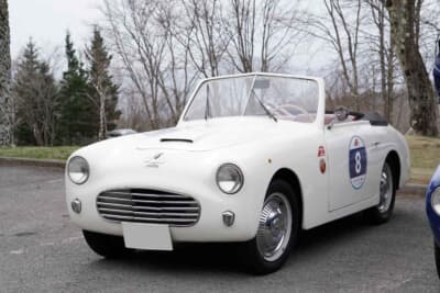 第34回コッパディ小海にエントリーした、北島泰明さん、野村比呂美さんご夫妻と愛車の1949年製シアタ アミカ