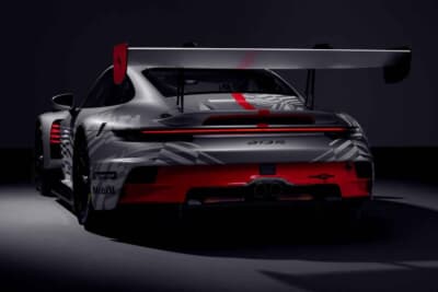 ポルシェ911GT3 R：4mm厚のガーニーフラップを装備したスワンネックリアウイングで強力なダウンフォースを確保