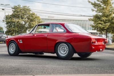 22万ドル(邦貨換算約3240万円)で落札されたアルファ ロメオ「ジュリア スプリントGTA」(C)Courtesy of RM Sotheby's