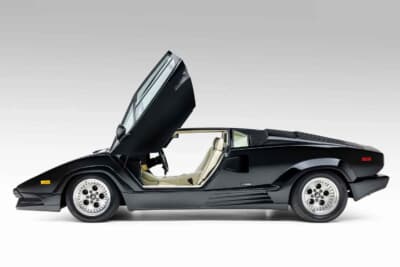 52万7500ドル（邦貨換算約7810万円）で売却されたランボルギーニ「カウンタック 25thアニバーサリー」（C）Courtesy of Broad Arrow