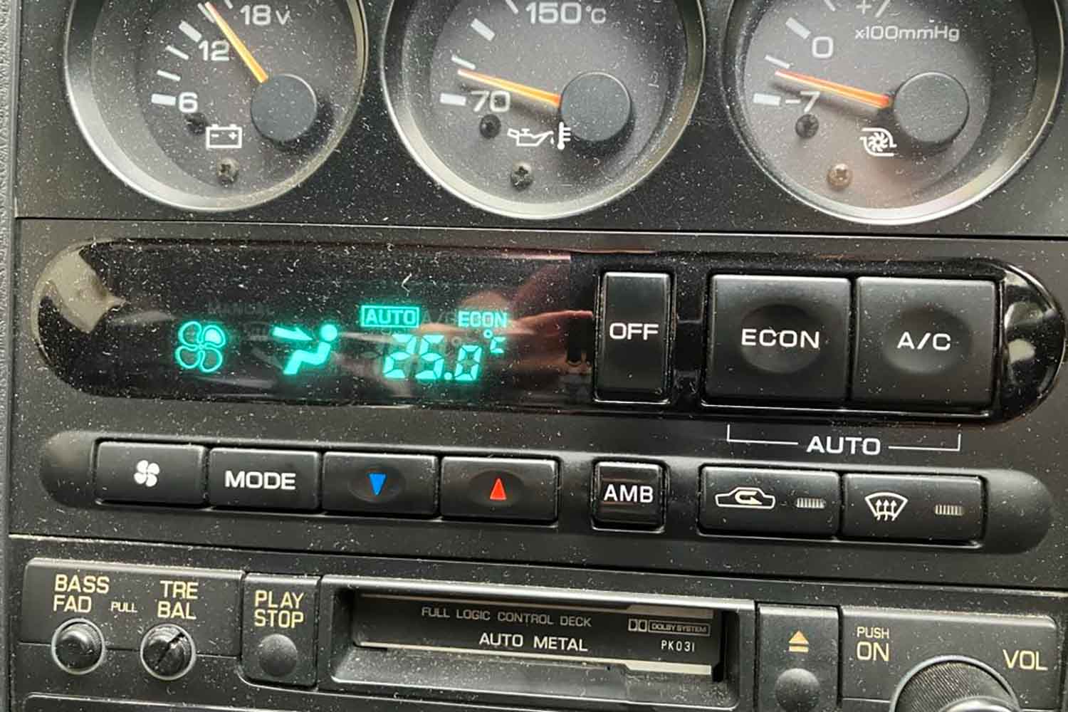 R32スカイラインGT-Rのエアコンから異音発生！10万円超の修理を1万円