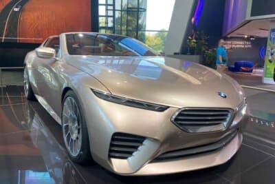 BMW Weltでは、普段は最新車両の展示がメイン