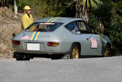 ランチア フルビア スポルト ザガート:仕事でベルギー赴任時代にオランダで見つけて購入したときはノーマル状態だったが、DIYでラリーモデファイ