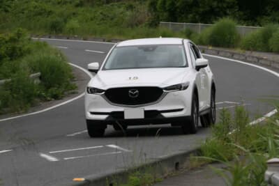 マツダ CX-5：仕事用のクルマでもモータースポーツの現場に繰り出すことができ、競技クルーたちに喜びを与えてくれるデイラリー