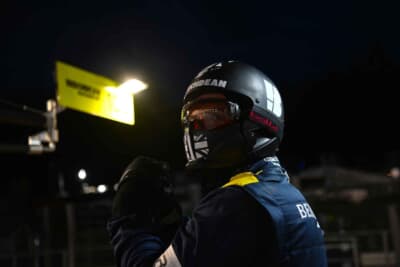 24時間レースが始まる前から過酷な日々が続くメカニックたち