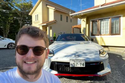 日本のWEC取材で訪れた富士スピードウェイ近くの宿で自撮りのマルティン