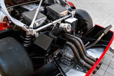 1100万5000ドル（邦貨換算約16億3600万円）で落札されたフェラーリ「F40コンペティツィオーネ」（C）Courtesy of RM Sotheby's