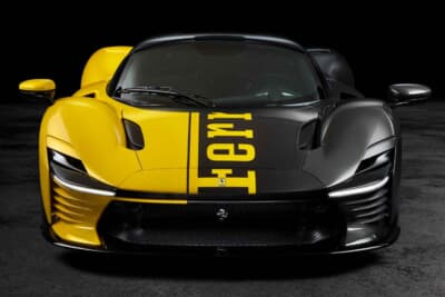 フェラーリ・デイトナ SP3 テーラーメイド：599+1の意味するところは、599台の限定生産に追加された1台ということ