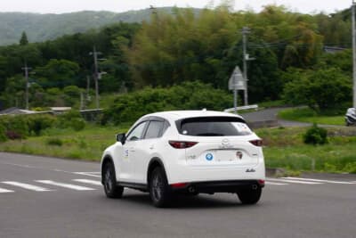 マツダ CX-5：岩本さんは「いろんなクルマで競技に参加する人たちとのつながりができて楽しい」とコメント