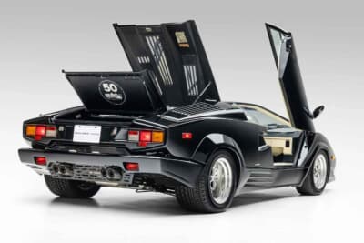 52万7500ドル（邦貨換算約7810万円）で売却されたランボルギーニ「カウンタック 25thアニバーサリー」（C）Courtesy of Broad Arrow