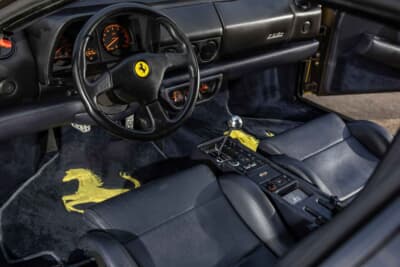 91万2500ドル(邦貨換算約1億3430万円)で落札されたフェラーリ「F512M」(C)Courtesy of RM Sotheby's