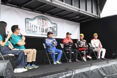 新井敏弘選手、奴田原文雄選手、勝田範彦選手、鎌田卓麻選手のベテラン4選手によるトークショー