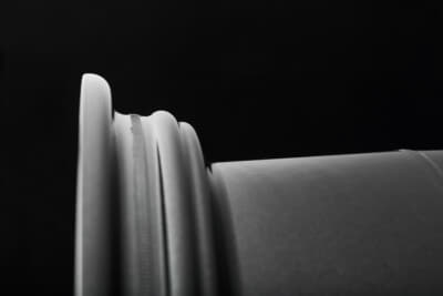 57NR Limited:ビードシート部にはローレット加工を施す。これにより、タイヤとホイールのズレを抑え、トラクションロスをなくせる