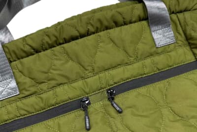 Jeepラングラー アンリミテッド スポーツ ’41 エディション：成約プレゼントのJEEP®︎×POLeRキャップ＆バッグ＋キーホルダーセット