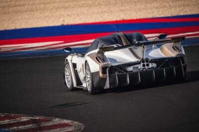 ウアイラRエボ ロードスター：ドライバーとの一体感を極限にまで引き上げた