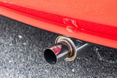 ホンダ シビックEL：エキゾーストはエキマニから交換されている