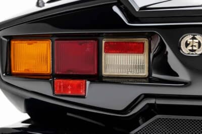 52万7500ドル（邦貨換算約7810万円）で売却されたランボルギーニ「カウンタック 25thアニバーサリー」（C）Courtesy of Broad Arrow