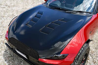 マツダ ロードスター：First Molding製フルカーボンスーパーボンネットを装着