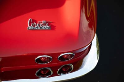 24万800ドル（邦貨換算約3580万円）で落札されたシボレー「コルベット スティングレイ 427」C）Courtesy of RM Sotheby's