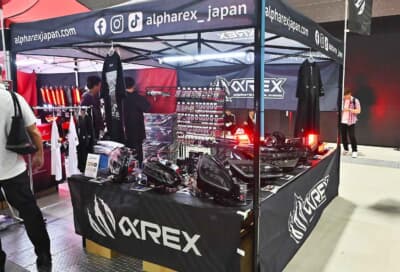 AlphaRex:すっきりとしたデザインにマルチプロジェクターを組み合わせたデザインがAlphaRexの特徴