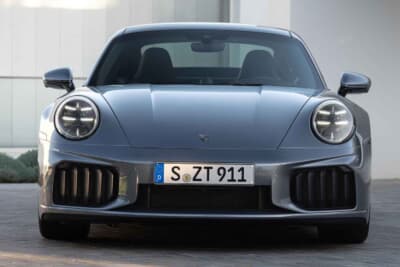 ポルシェ911ターボS:クーリングエアフラップトアクティブフロントディフューザーを備えるフロントセクション