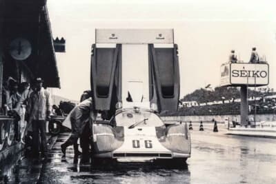 フェラーリ 512M：第2ヒートのレースでピットに戻った512M