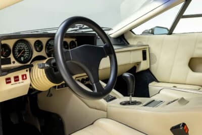 52万7500ドル（邦貨換算約7810万円）で売却されたランボルギーニ「カウンタック 25thアニバーサリー」（C）Courtesy of Broad Arrow