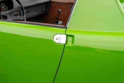 オークション終了後に6万4400ドル（邦貨換算約950万円）で販売されたポルシェ「914」（C）Courtesy of Broad Arrow