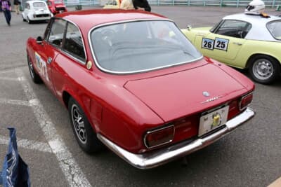 アルファ ロメオ 1750GTV：「できるだけ外見はノーマルに」「バンパーは外さない」「ゼッケン以外のステッカーは貼らない」がモットー