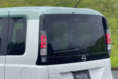 日産ルークス：リアコンビネーションランプにも「かどまる四角」を採用