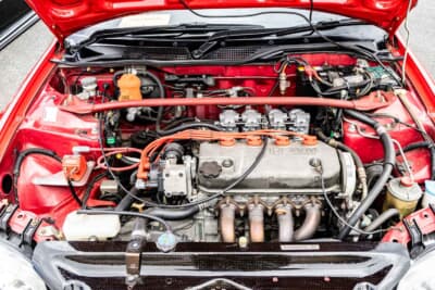 ホンダ シビックEL：エンジンは1.3Lから1.5Lに換装され、ミッションも5速MT化されている。FCRキャブや電装系など、各部が変更されている